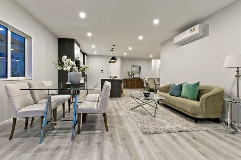 Photo of property in 113 Godfrey Drive, Orewa, 0931