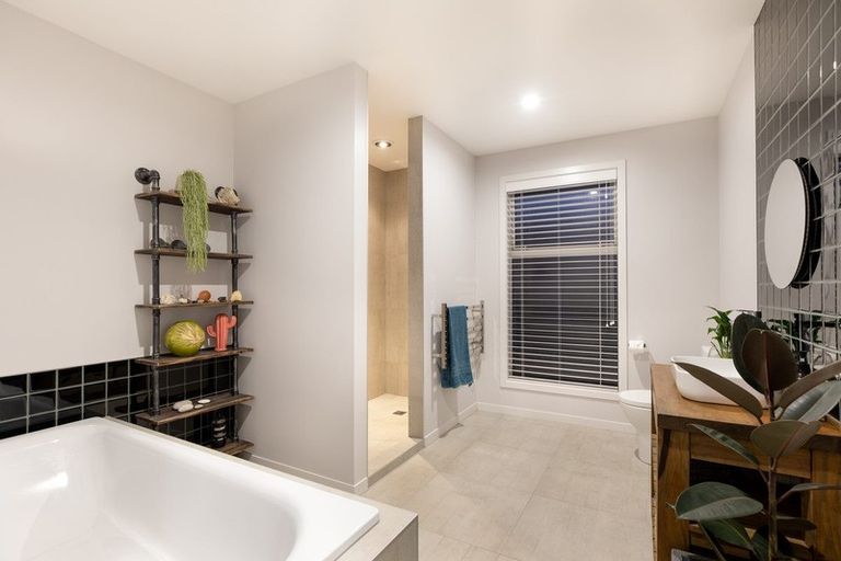 Photo of property in 28 Nikale Street, Cambridge, 3434