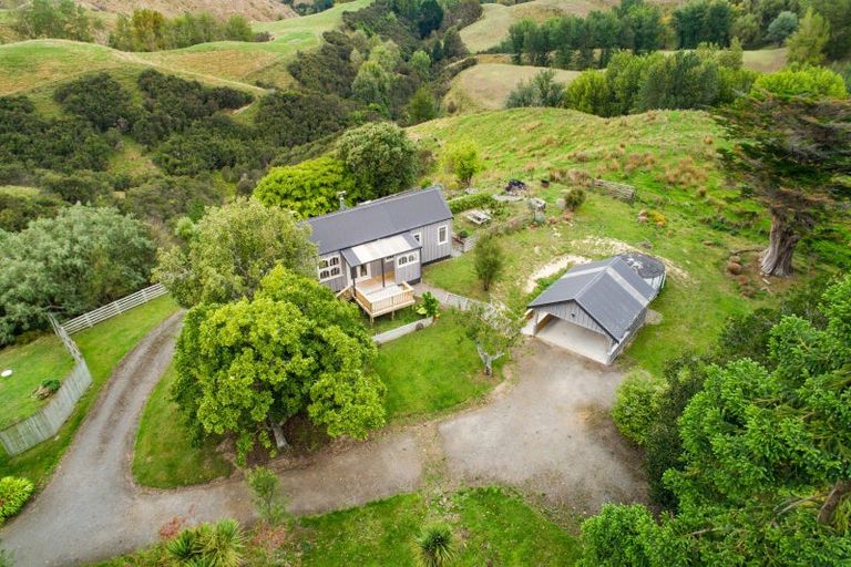Photo of property in 428 Zigzag Road, Pohangina, Ashhurst, 4775