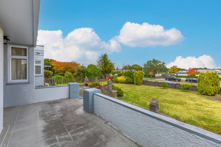 Photo of property in 30 Napier Road, Havelock North, 4130