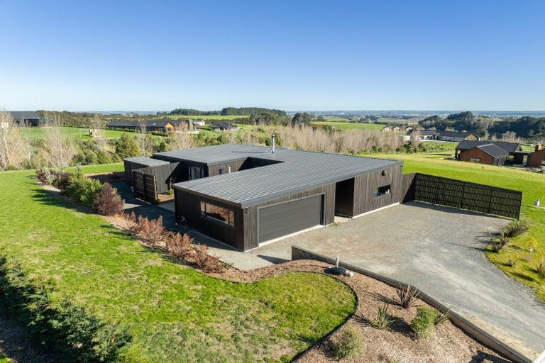 Photo of property in 173 Kingsdale Park Drive, Aokautere, Palmerston North, 4471