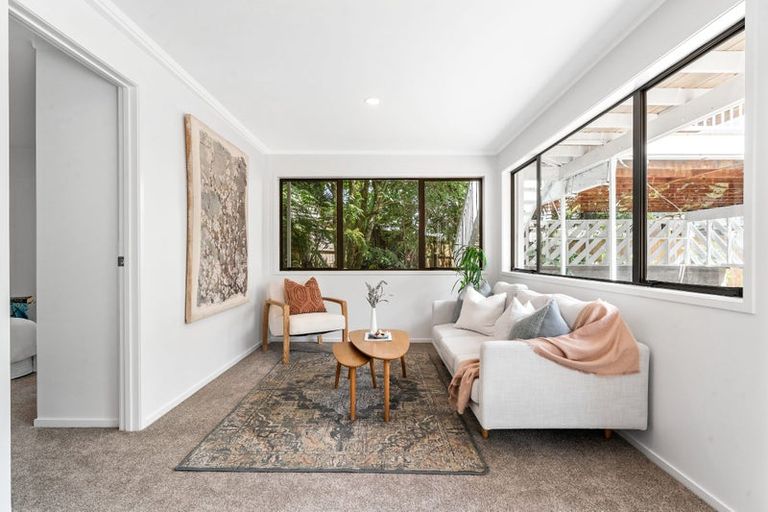 Photo of property in 99 Matipo Road, Te Atatu Peninsula, Auckland, 0610