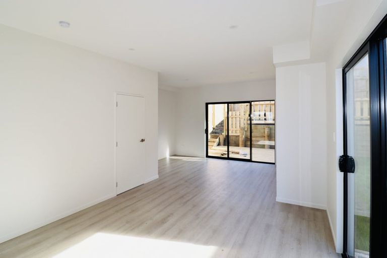 Photo of property in 9 Heketara Place, Papakura, 2110