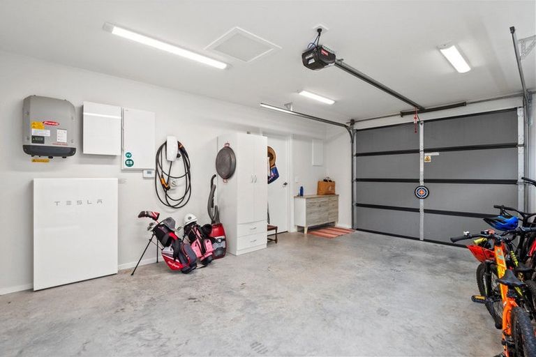 Photo of property in 26 Perendale Road, Jacks Point, 9371