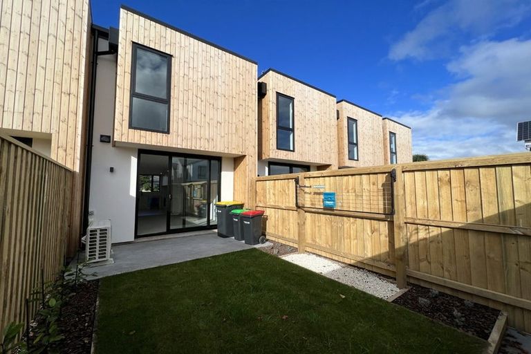 Photo of property in 2/18 Rutherford Street, Woolston, Christchurch, 8023