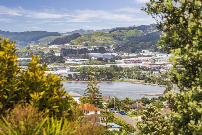 Photo of property in 5u1 Rothwell Street, Titahi Bay, Porirua, 5022