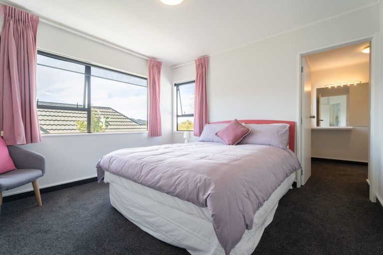 Photo of property in 14 Ronald Woolf Place, Churton Park, Wellington, 6037