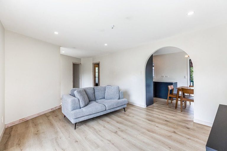 Photo of property in 22 Landsdale Place, Massey, Auckland, 0614