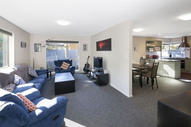 Photo of property in 8 Hare Street, Ilam, Christchurch, 8041