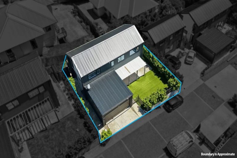 Photo of property in 111d Woodglen Road, Glen Eden, Auckland, 0602