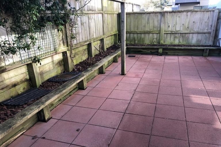 Photo of property in 12a Chippenham Grove, Churton Park, Wellington, 6037