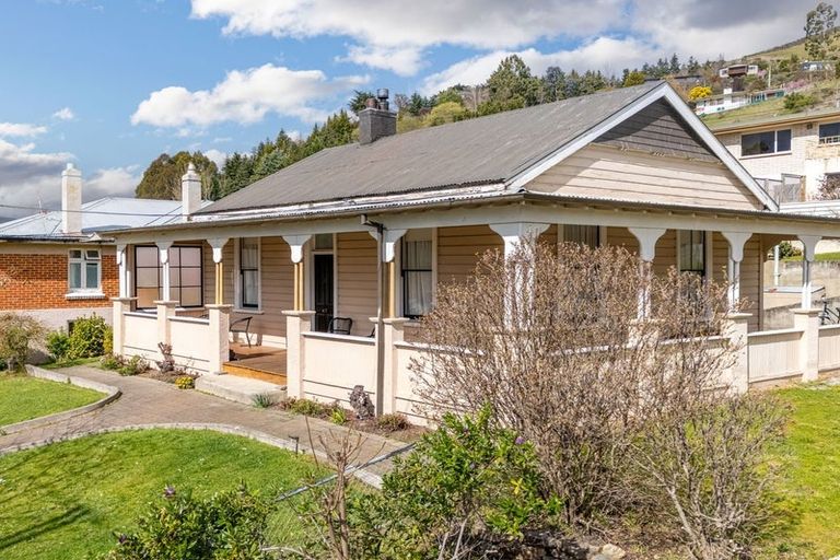 Photo of property in 1 Scotland Street, Roxburgh, 9500