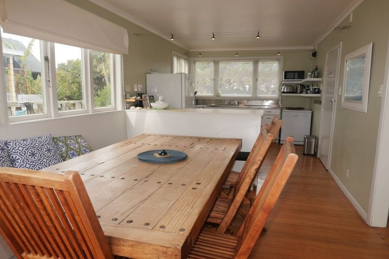 Photo of property in 77 Manly Street, Paraparaumu Beach, Paraparaumu, 5032