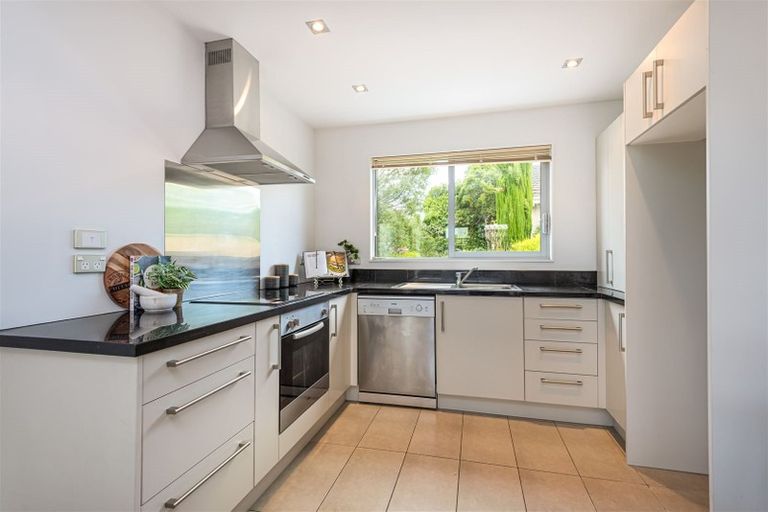 Photo of property in 65 Longfellow Street, Sydenham, Christchurch, 8023