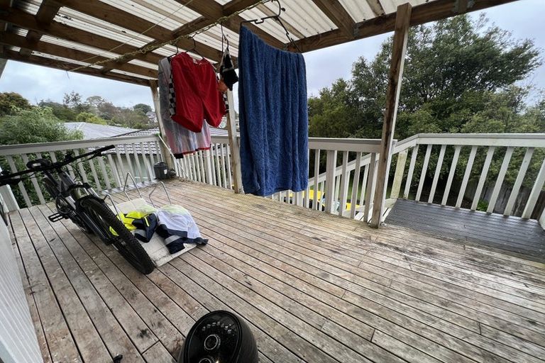 Photo of property in 22 Crosby Road, West Harbour, Auckland, 0618