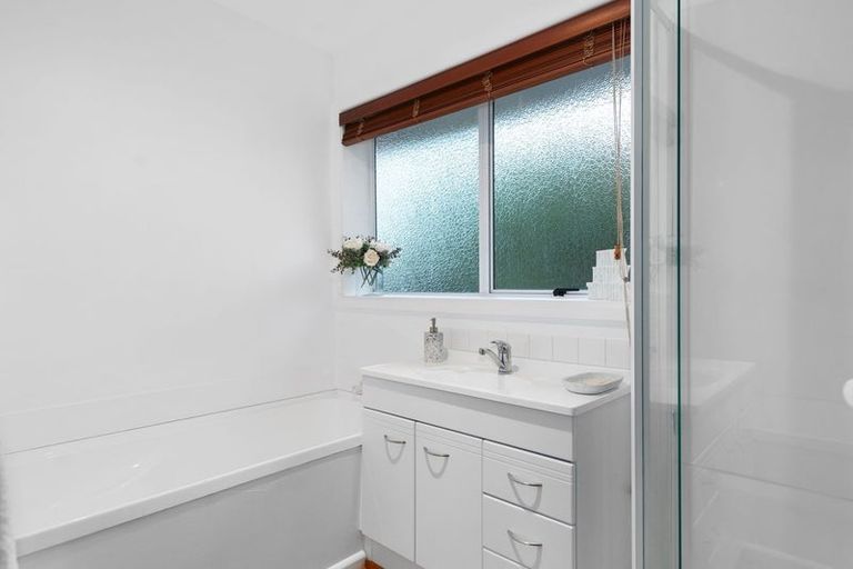 Photo of property in 4 Raxworthy Street, Ilam, Christchurch, 8041