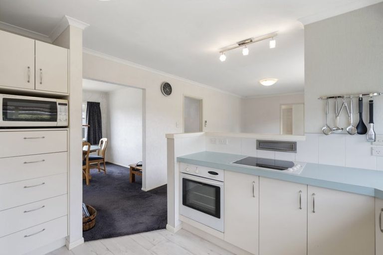 Photo of property in 430 Mangorei Road, Highlands Park, New Plymouth, 4312