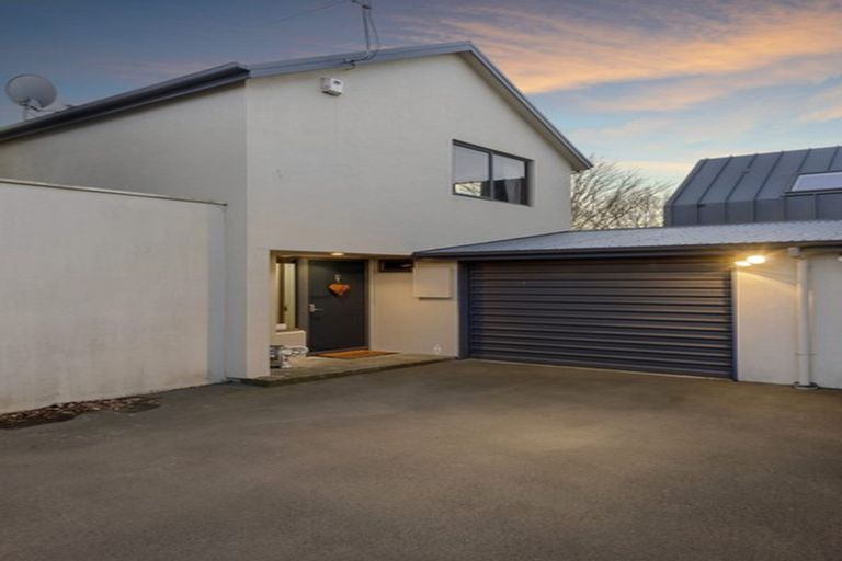 Photo of property in 2/3 Melrose Street, Christchurch Central, Christchurch, 8013