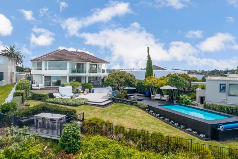 Photo of property in 1/121 Pah Road, Cockle Bay, Auckland, 2014