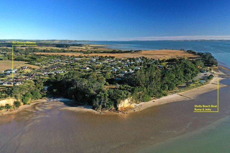 Photo of property in 82 Omana Avenue, Shelly Beach, Helensville, 0874