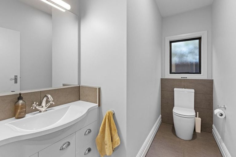 Photo of property in 45 Bryndwr Road, Fendalton, Christchurch, 8052