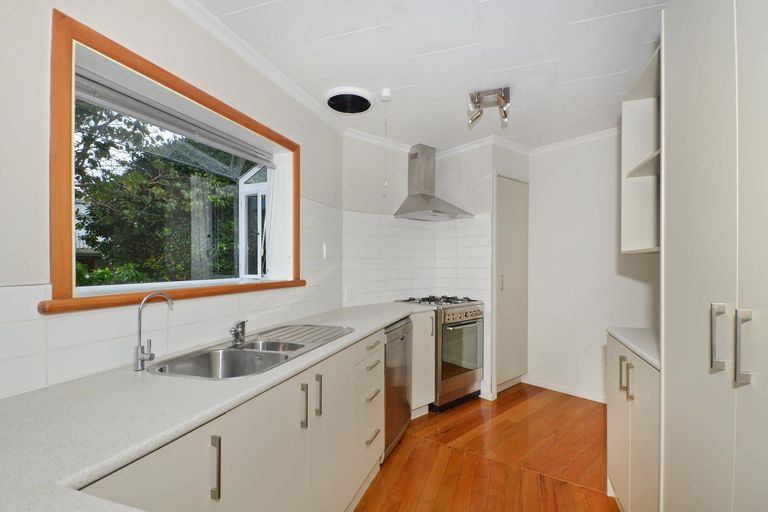 Photo of property in 9 Te Puia Street, Te Kamo, Whangarei, 0112