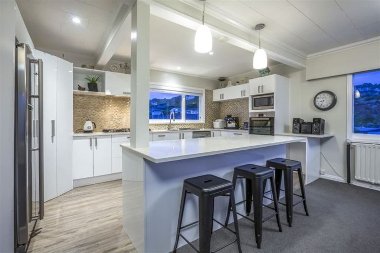 Photo of property in 31 Brora Crescent, Papakowhai, Porirua, 5024