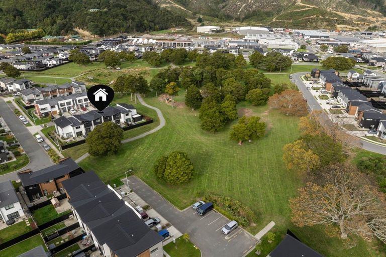 Photo of property in 8 Josland Lane, Wallaceville, Upper Hutt, 5018