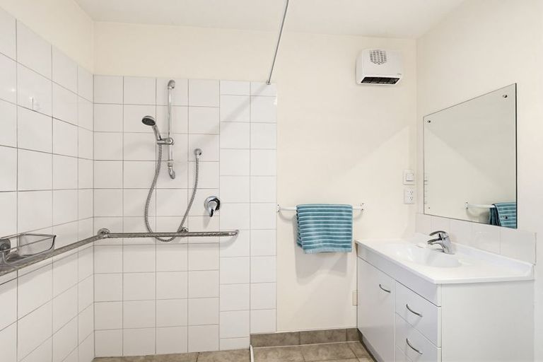 Photo of property in 258b Breezes Road, Aranui, Christchurch, 8061