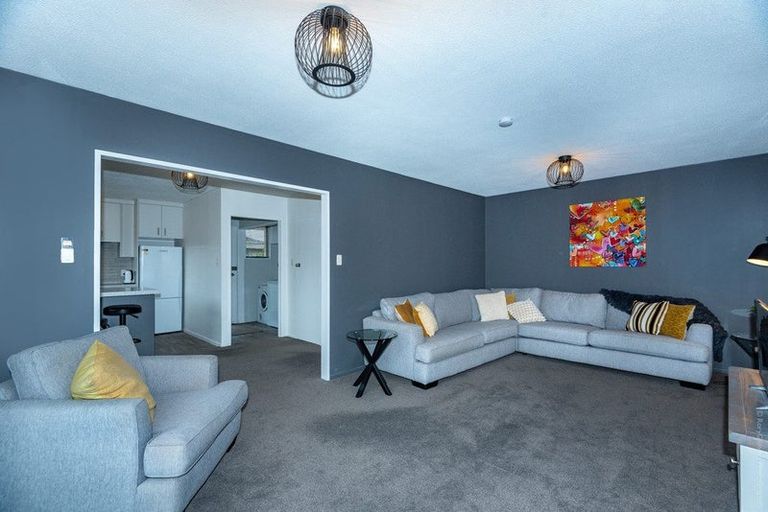 Photo of property in 16b Broadfell Avenue, Avonhead, Christchurch, 8042