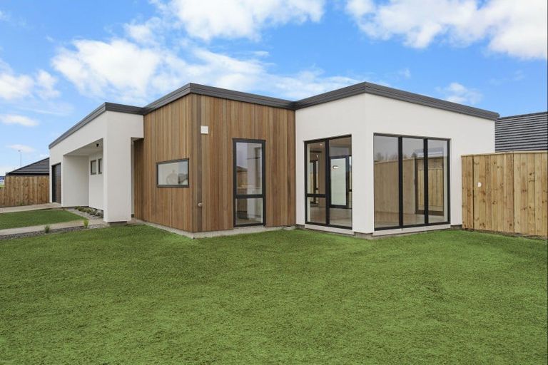 Photo of property in 21 Rosalind Avenue, Darfield, 7571