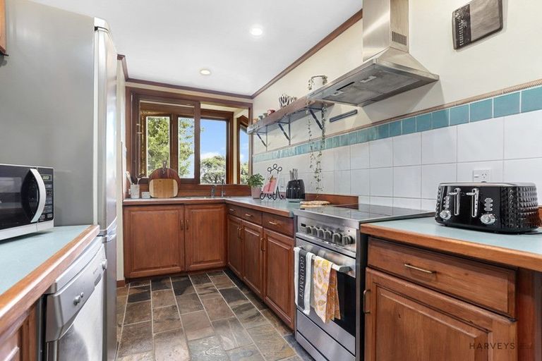 Photo of property in 27 Scenic Drive, Titirangi, Auckland, 0604