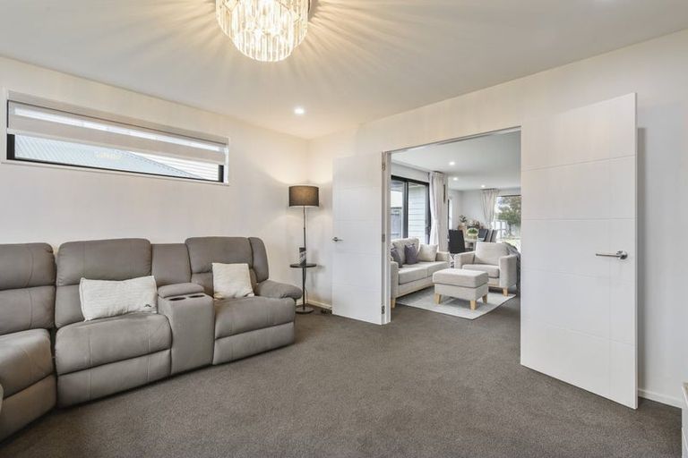 Photo of property in 11 Clonbunny Close, Rolleston, 7614