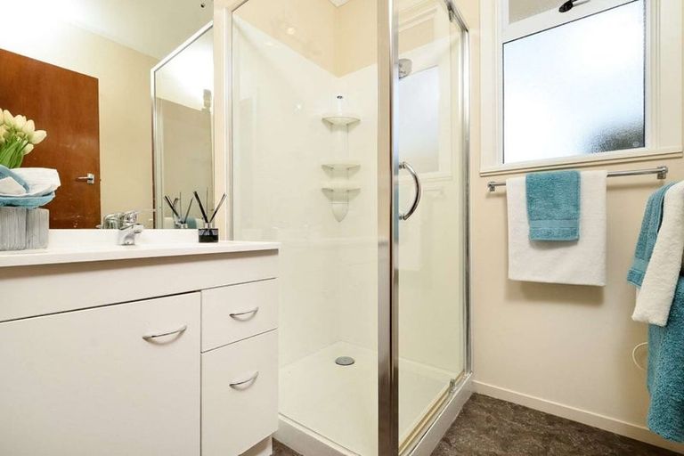 Photo of property in 24 Helena Street, Massey, Auckland, 0614