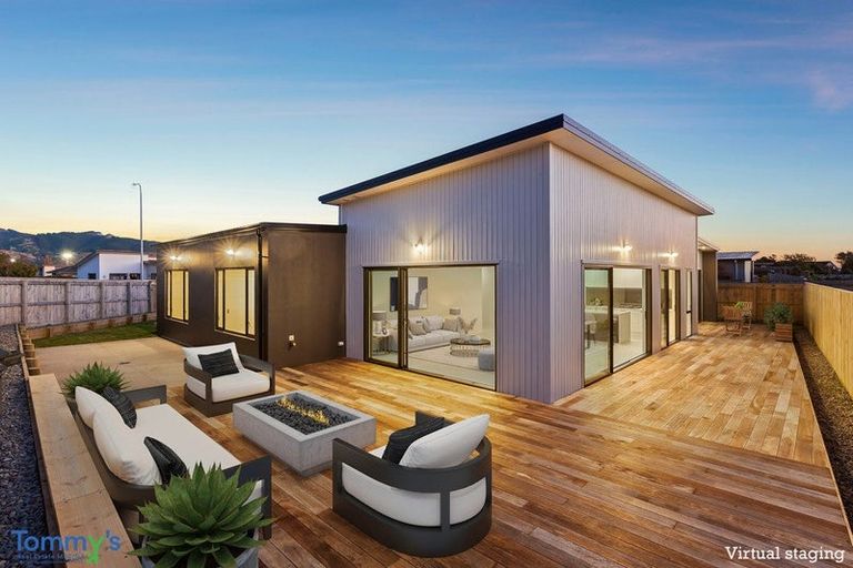 Photo of property in 2 Mazengarb Road, Paraparaumu, 5032