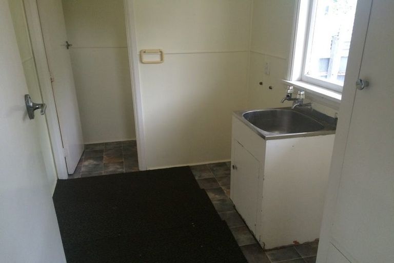 Photo of property in 86 Springs Road, Hornby, Christchurch, 8042