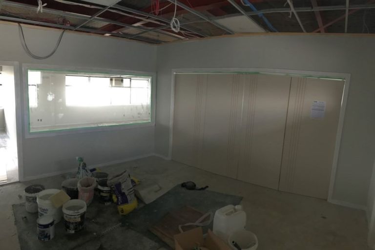 Photo of property in 40 Springs Road, Hornby, Christchurch, 8042