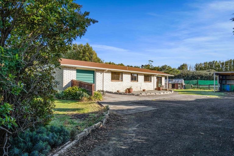 Photo of property in 1407 Devon Road, Brixton, Waitara, 4382