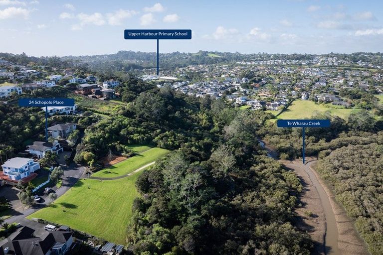 Photo of property in 24 Schopolo Place, Schnapper Rock, Auckland, 0632