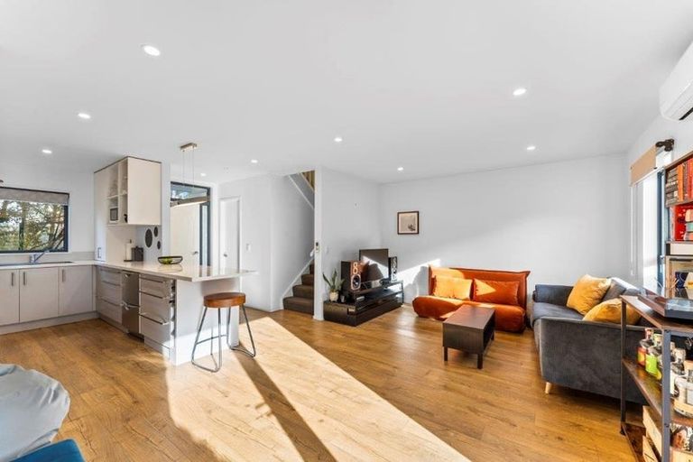 Photo of property in Cornwall Gardens, 3/27 Cornwall Street, St Albans, Christchurch, 8014