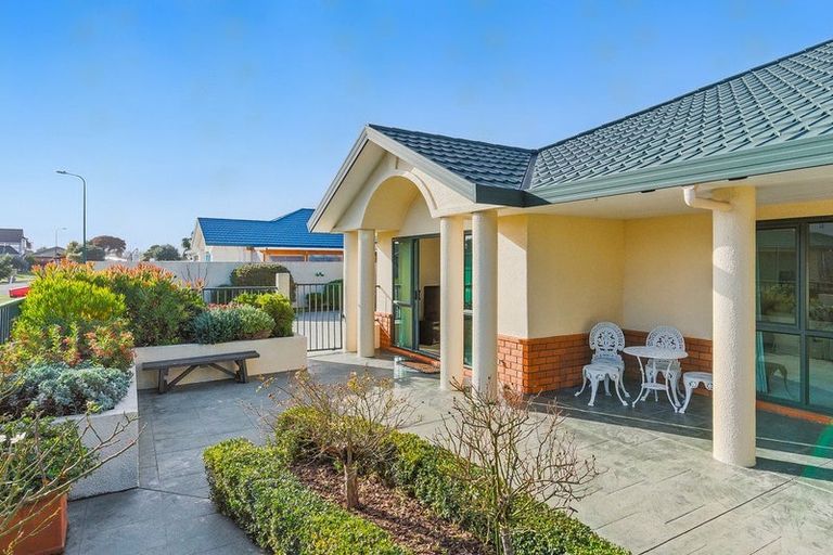 Photo of property in 40 College Drive, Paraparaumu, 5032