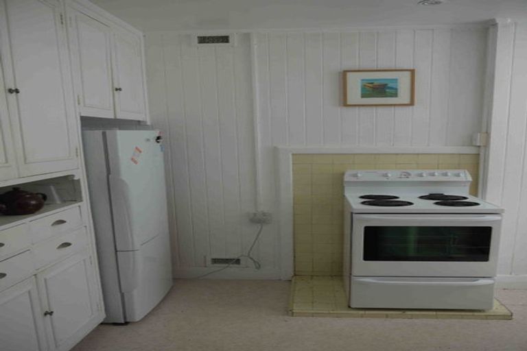 Photo of property in 1f1 San Sebastian Road, Kelburn, Wellington, 6012