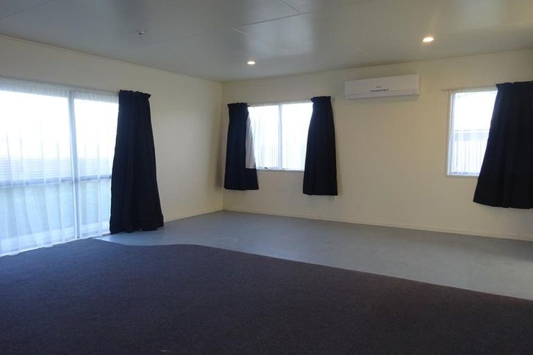 Photo of property in 9b Kilkee Terrace, Flaxmere, Hastings, 4120