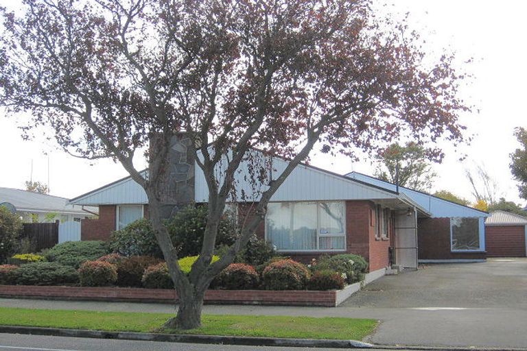 Photo of property in 25 Grahams Road, Ilam, Christchurch, 8041