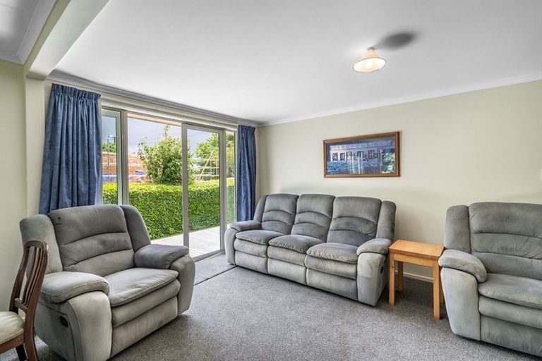 Photo of property in 42 Newburn Street, Waikaia, 9778