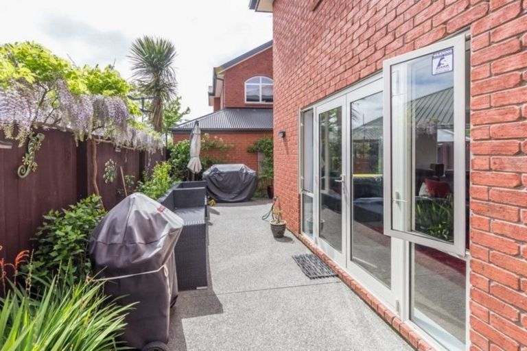 Photo of property in 14a Peverel Street, Riccarton, Christchurch, 8011