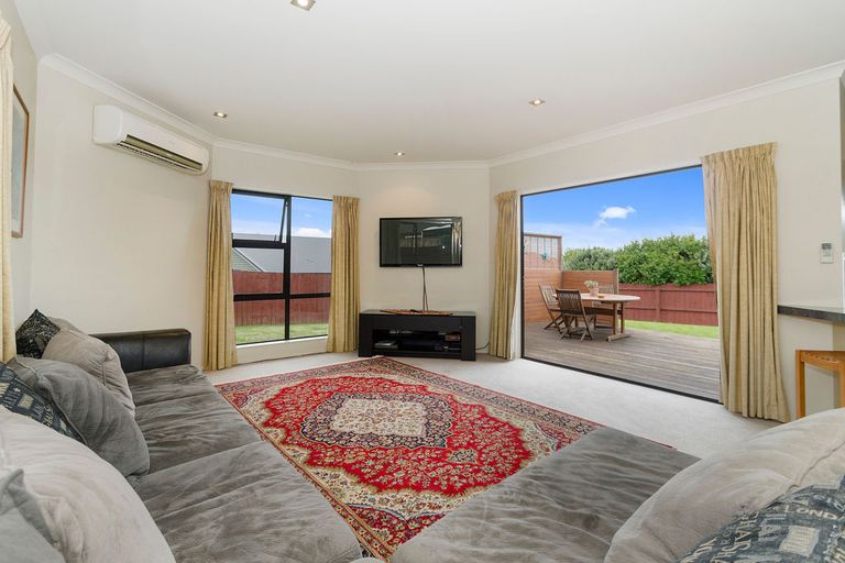 Photo of property in 99 Kitchener Road, Pukekohe, 2120