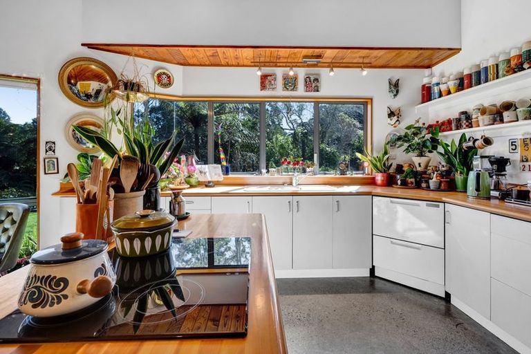 Photo of property in 45a Karina Road, Merrilands, New Plymouth, 4312