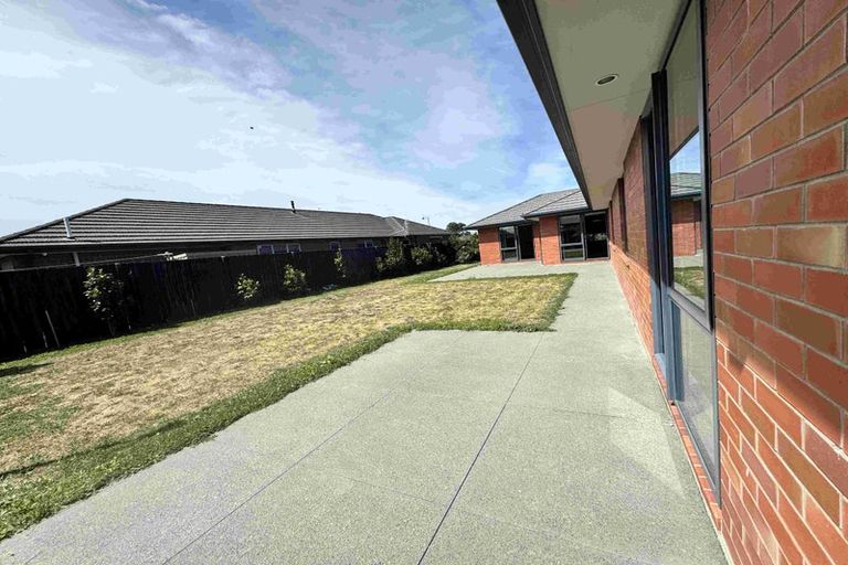 Photo of property in 34 Davaar Crescent, Broomfield, Christchurch, 8042