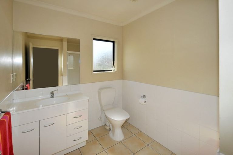Photo of property in 18 Catrina Avenue, Birkenhead, Auckland, 0626